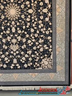 فرش طلاکوب 700 شانه طرح افشان تلما رنگ سرمه ای کاشان حاشیه