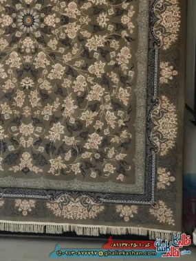 فرش طلاکوب 700 شانه طرح افشان جانان رنگ طوسی فیلی کاشان حاشیه