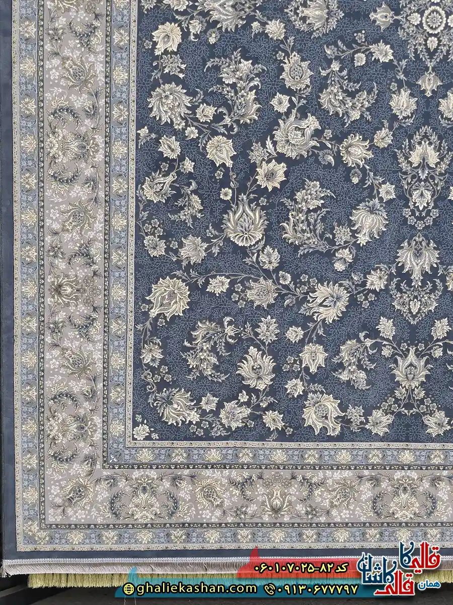 فرش طلاکوب 700 شانه طرح افشان فرنوش رنگ طوسی دودی کاشان حاشیه