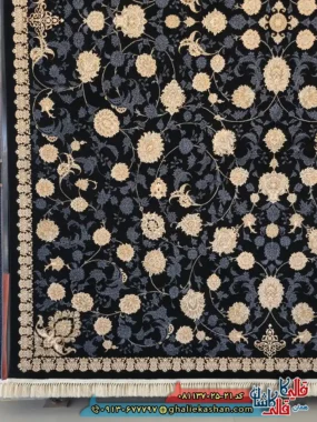 فرش طلاکوب 700 شانه طرح افشان لنا رنگ سرمه ای کاشان حاشیه