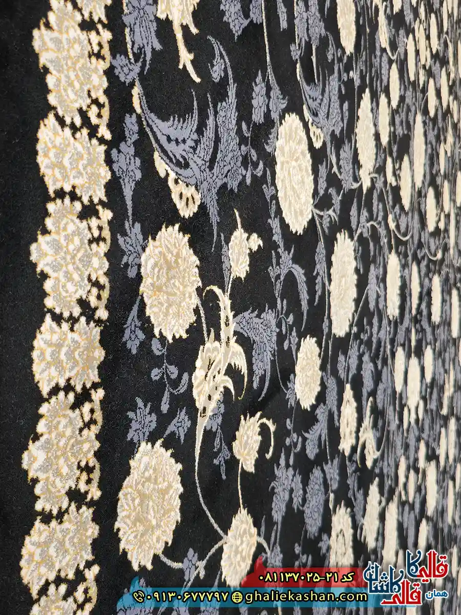 فرش طلاکوب 700 شانه طرح افشان لنا رنگ سرمه ای کاشان نزدیک