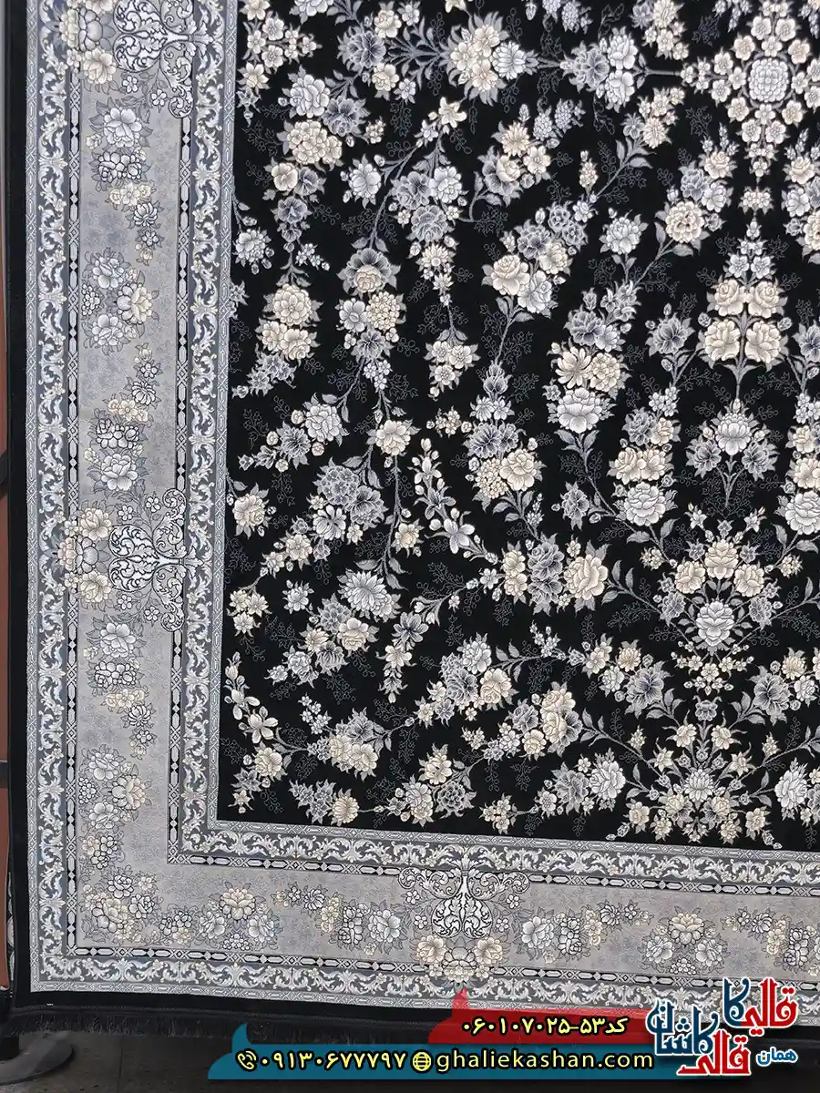 فرش طلاکوب 700 شانه طرح افشان ژینا رنگ سرمه ای کاشان حاشیه