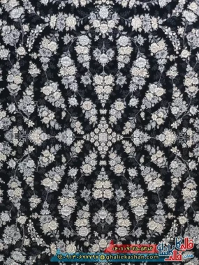 فرش طلاکوب 700 شانه طرح افشان ژینا رنگ سرمه ای کاشان زمینه