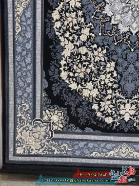 فرش طلاکوب 700 شانه طرح تندیس رنگ سرمه ای کاشان حاشیه