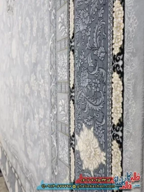 فرش طلاکوب 700 شانه طرح دایان رنگ طوسی نقره ای کاشان نزدیک