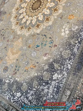 فرش طلاکوب 700 شانه طرح دریا رنگ سرمه ای فیلی کاشان نزدیک 2