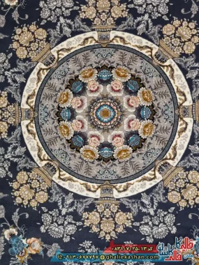فرش طلاکوب 700 شانه طرح رزا رنگ طوسی دودی کاشان زمینهش