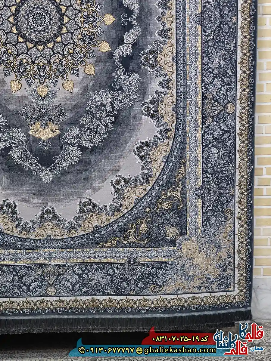 فرش طلاکوب 700 شانه طرح کارن رنگ طوسی دودی کاشان حاشیه