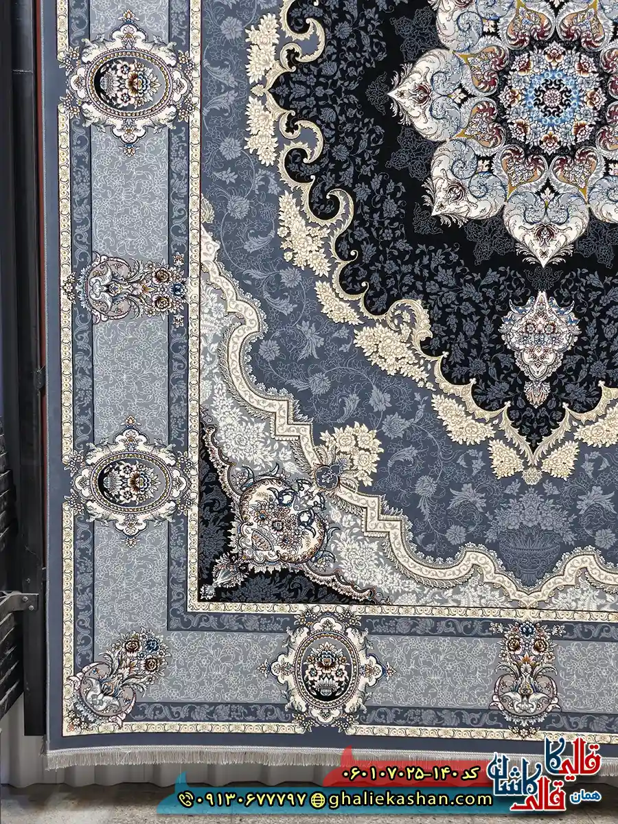 فرش طلاکوب 700 شانه طرح کرشمه رنگ طوسی دودی کاشان حاشیه