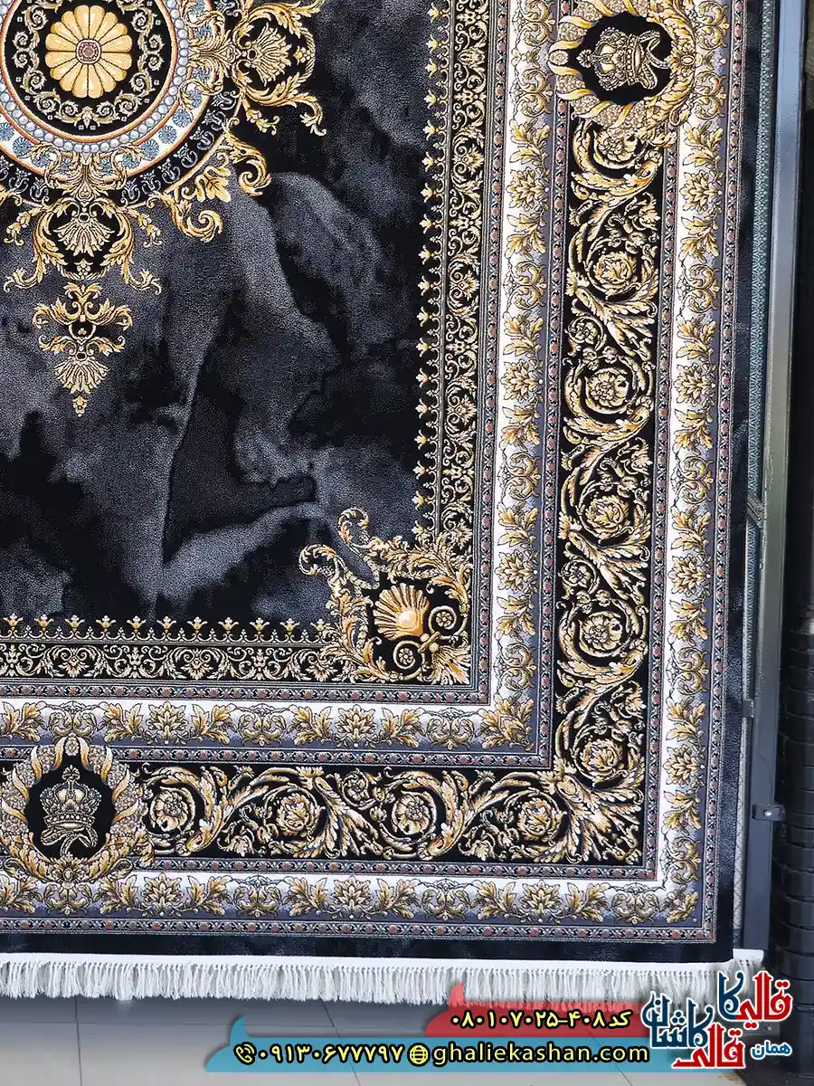 فرش ‌طلاکوب ‌700 ‌شانه ‌فرانسوی ‌طرح ‌ژیوا ‌رنگ ‌مشکی ‌زغالی ‌کاشان ‌حاشیه