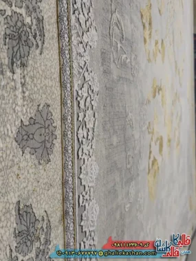 فرش طلاکوب وینتیج 1200 شانه طرح افشان قصر رنگ طوسی نقره ای گل برجسته کاشان نزدیک