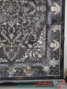 فرش طلاکوب وینتیج 1200 شانه طرح حدیث رنگ طوسی دودی گل برجسته کاشان حاشیه