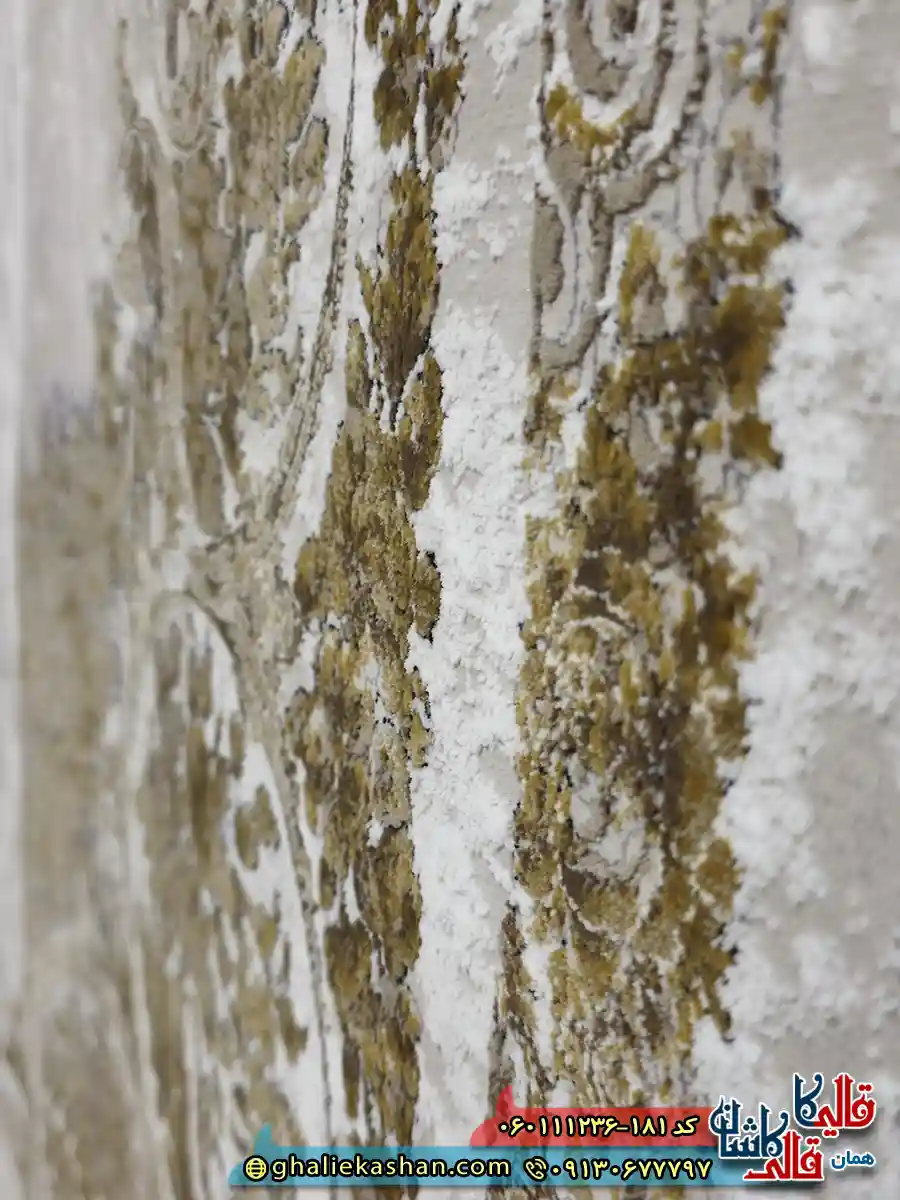 فرش طلاکوب وینتیج 1200 شانه طرح دریا رنگ کرم صدفی گل برجسته کاشان نزدیک