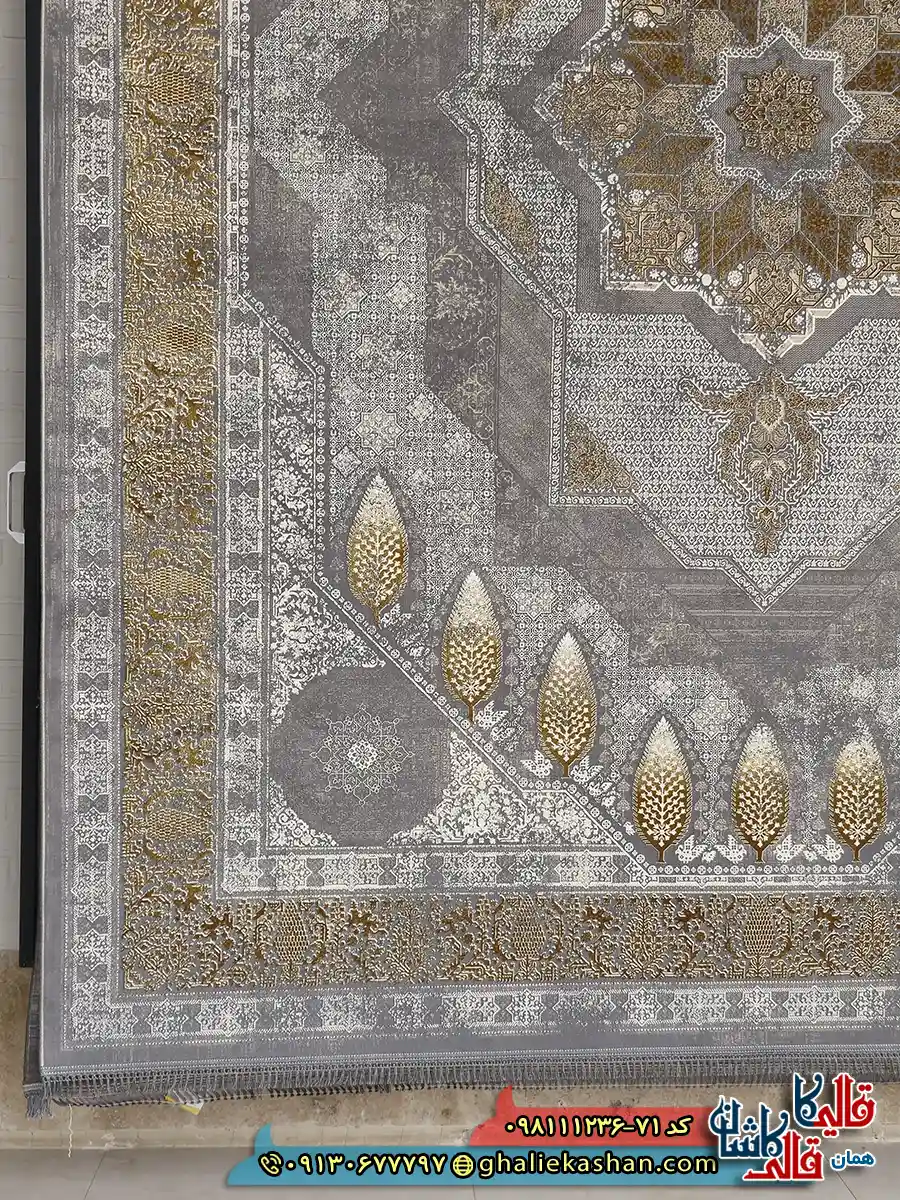 فرش طلاکوب وینتیج 1200 شانه طرح شازده رنگ طوسی نقره ای گل برجسته کاشان حاشیه