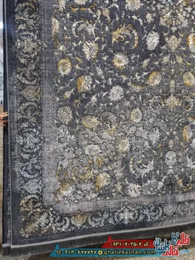 فرش طلاکوب وینتیج 700 شانه طرح افشان میلان رنگ طوسی دودی کاشان حاشیه