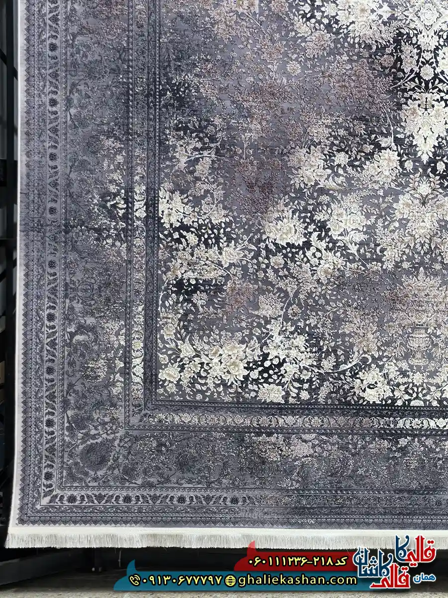 فرش وینتیج 1200 شانه طرح افشان برلین رنگ طوسی دودی روناسی گل برجسته کاشان حاشیه