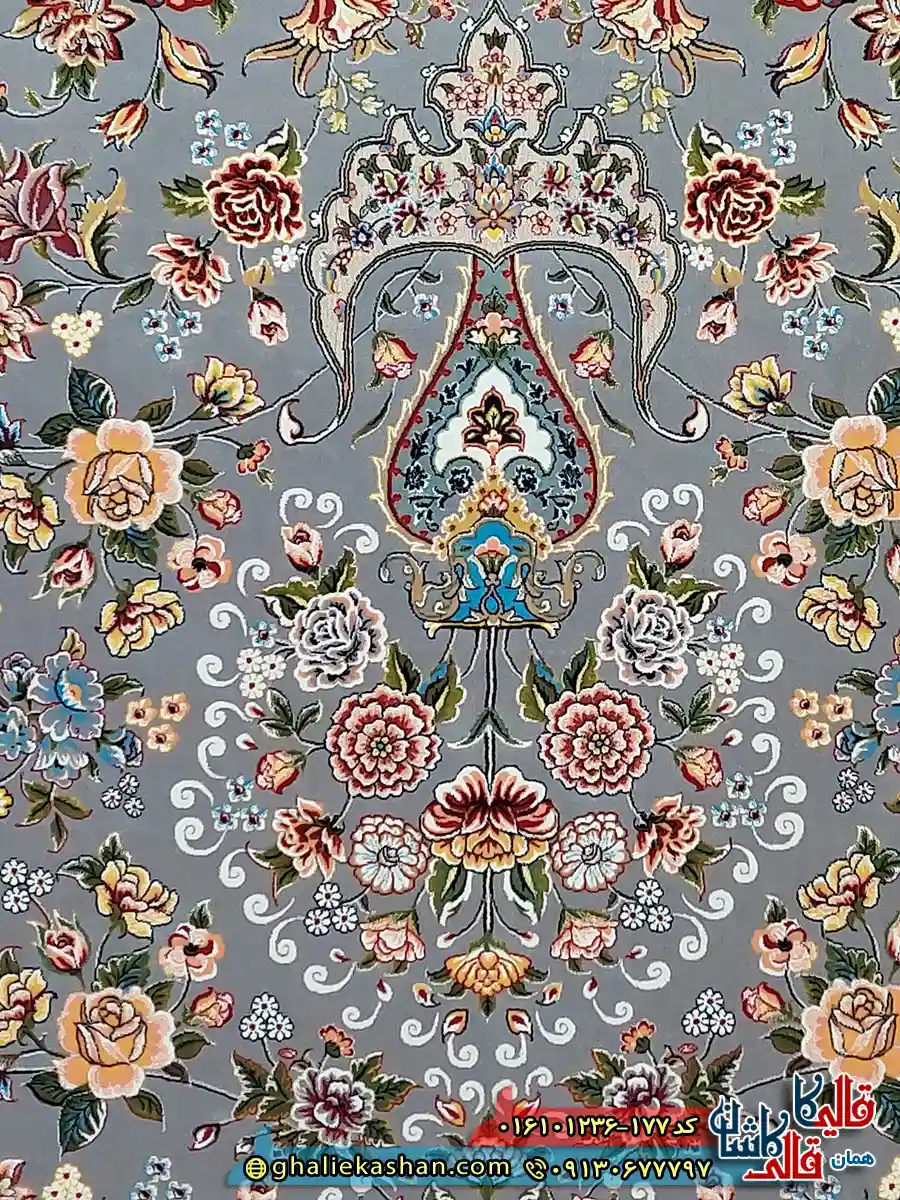 فرش کلاسیک 1200 شانه طرح افشان کیمیای سعادت رنگ طوسی نقره ای کاشان نزدیک 2
