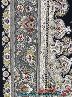 فرش کلاسیک 1200 شانه طرح بردیا زمینه سرمه ای گل برجسته کاشان نزدیک 2