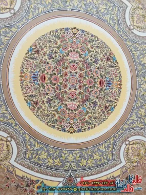 فرش کلاسیک 1200 شانه فرانسوی طرح فرگل رنگ بژ کاشان زمینه