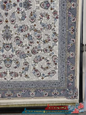 فرش کلاسیک 700 شانه طرح افشان ساحل رنگ کرم کاشان حاشیه