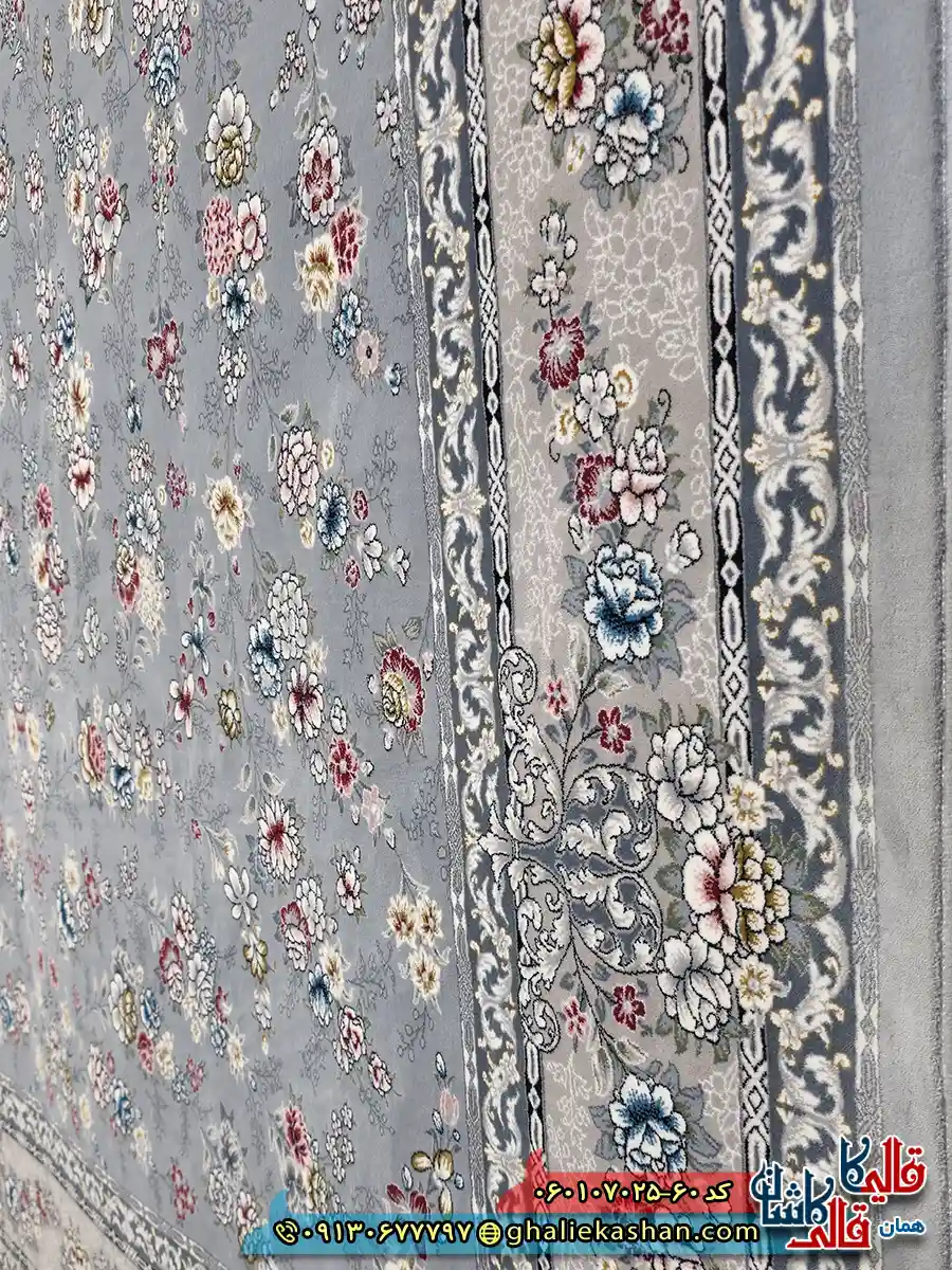 فرش کلاسیک 700 شانه طرح افشان ژینوس رنگ طوسی نقره ای کاشان نزدیک