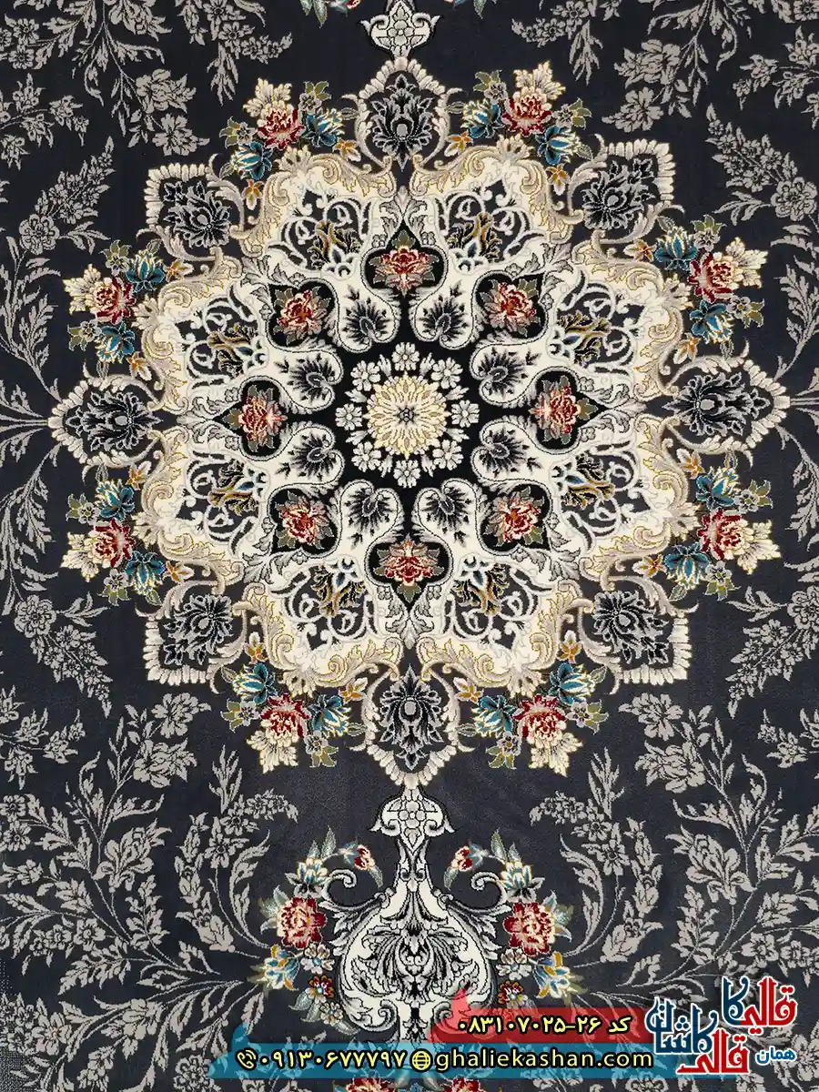 فرش کلاسیک 700 شانه طرح هما رنگ طوسی دودی کاشان زمینه