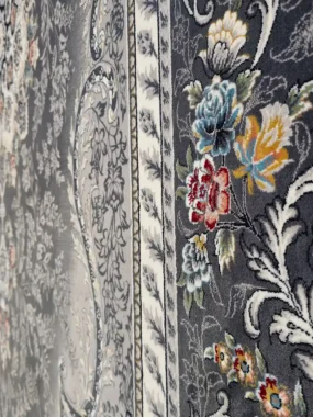 فرش کلاسیک 700 شانه طرح هما رنگ طوسی دودی کاشان نزدیک