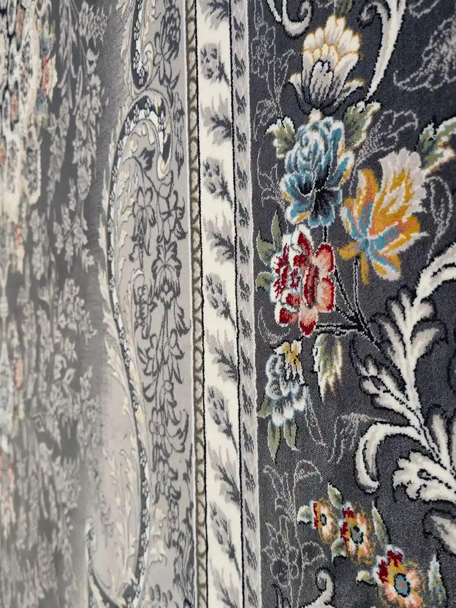 فرش کلاسیک 700 شانه طرح هما رنگ طوسی دودی کاشان نزدیک