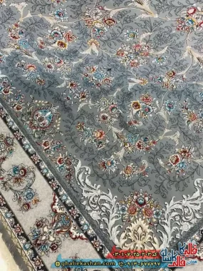 فرش 700 شانه طرح افشان حریر رنگ طوسی نقره ای کاشان حاشیه