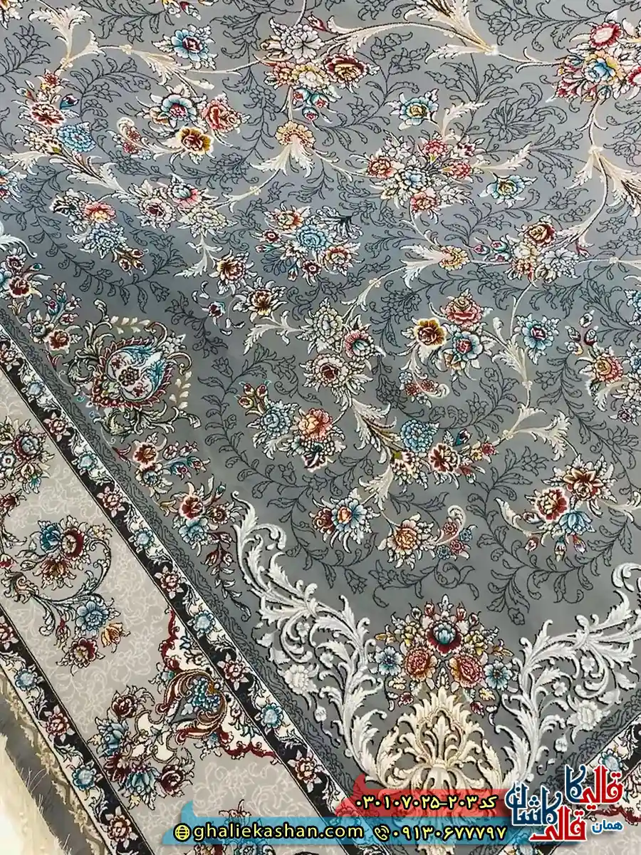 فرش 700 شانه طرح افشان حریر رنگ طوسی نقره ای کاشان حاشیه