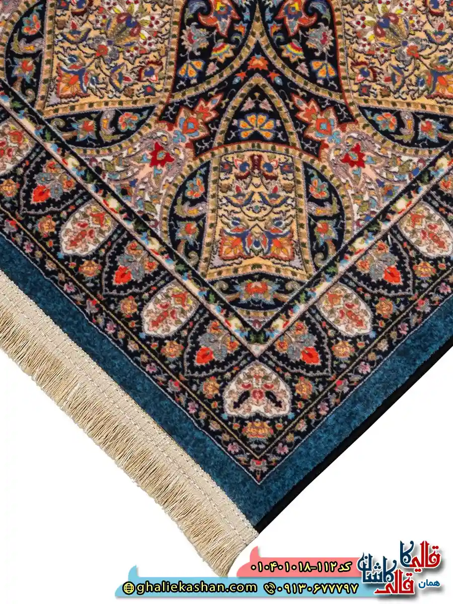 فرش سنتی 1000 شانه طرح قاب خسرو زمینه سبز کاشان نزدیک