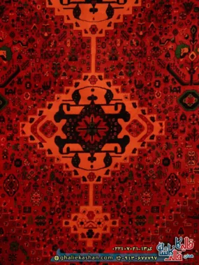 فرش سنتی 700 شانه طرح دلارز رنگ قرمز لاکی کاشان زمینه