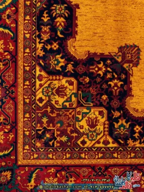 فرش سنتی 700 شانه طرح مرلین رنگ طلایی کاشان حاشیه