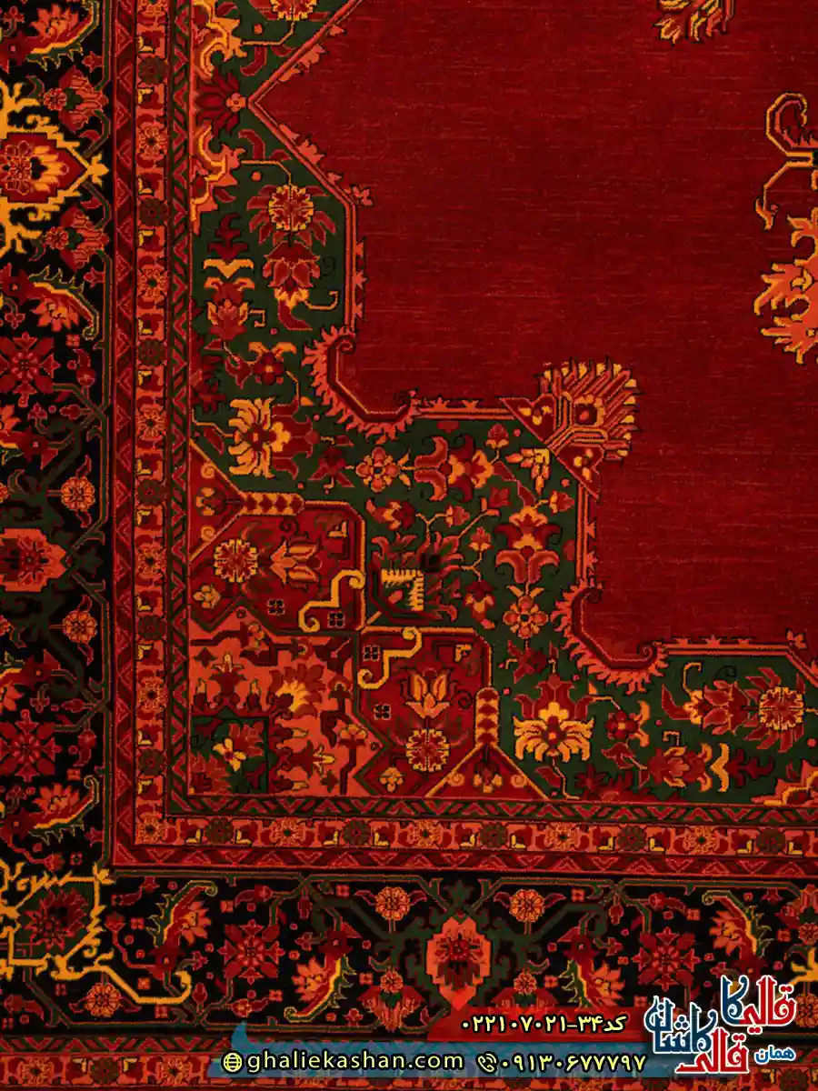 فرش سنتی 700 شانه طرح هلنیوم رنگ قرمز لاکی کاشان حاشیه