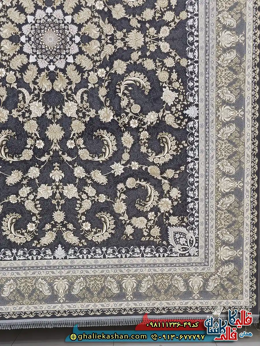 فرش طلاکوب 1200 شانه طرح افشان گندم رنگ طوسی دودی گل برجسته کاشان حاشیه