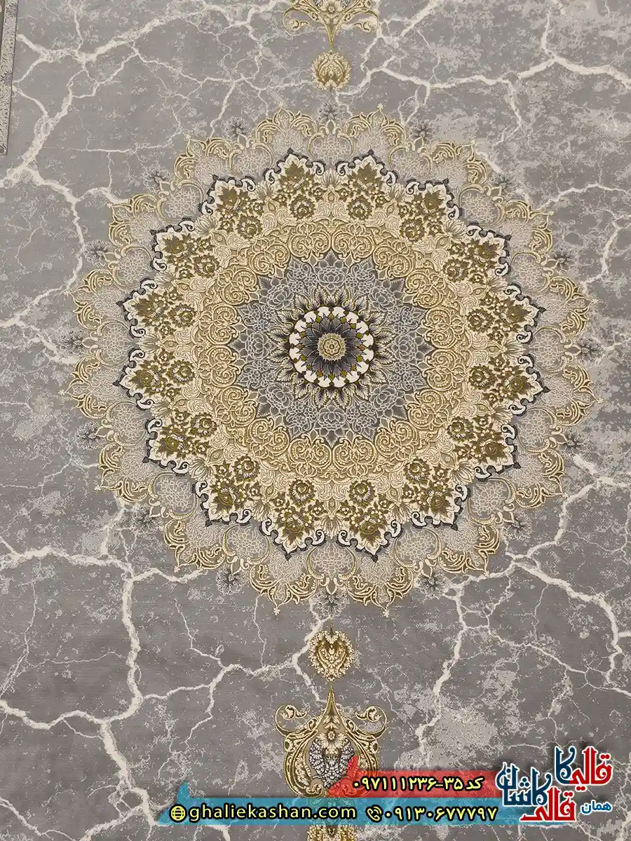 فرش طلاکوب 1200 شانه طرح نسیم رنگ طوسی نقره ای گل برجسته کاشان زمینه