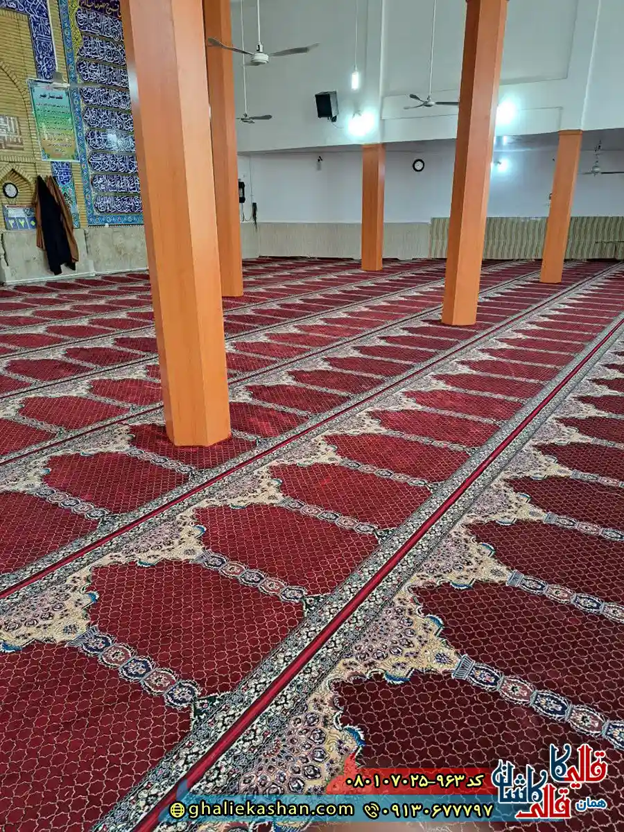 فرش مسجد 700 شانه طرح عرش رنگ قرمز کاشان 2