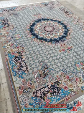 فرش 700 شانه طرح رها رنگ طوسی فیلی کاشان زمینه