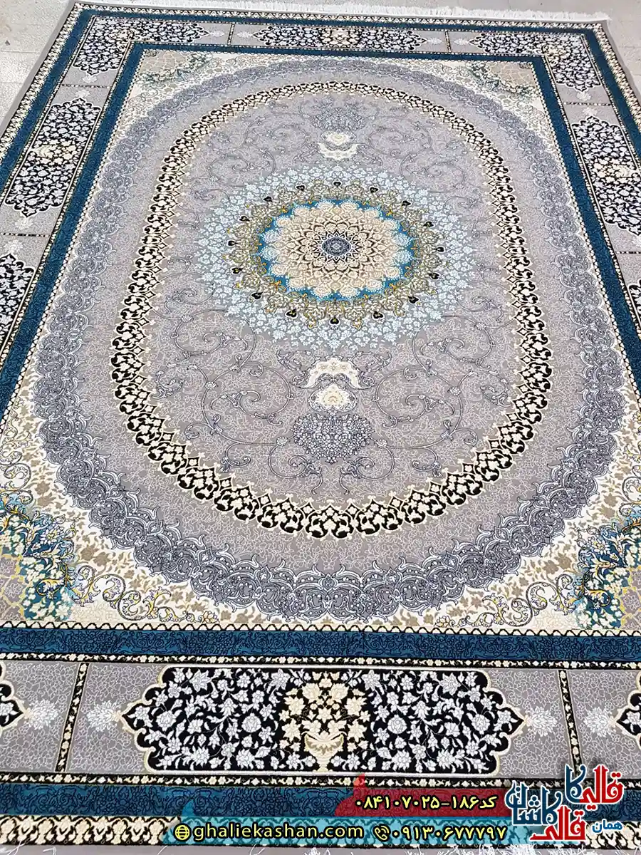 فرش 700 شانه طرح صدرا رنگ طوسی فیلی کاشان زمینه