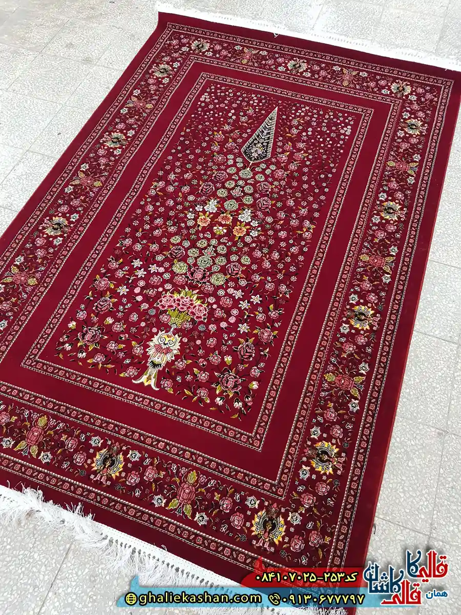 فرش سنتی 700 شانه طرح افشان باغ گل رنگ قرمز روناسی کاشان زمینه 2