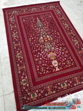 فرش سنتی 700 شانه طرح افشان باغ گل رنگ قرمز روناسی کاشان زمینه
