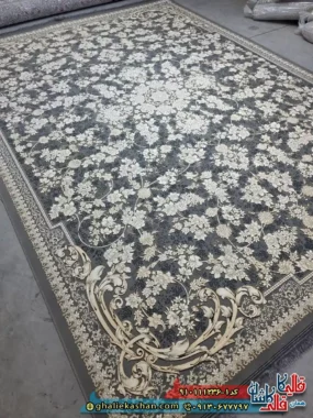 فرش طلاکوب 1200 شانه طرح افشان گندم رنگ طوسی گل برجسته کاشان
