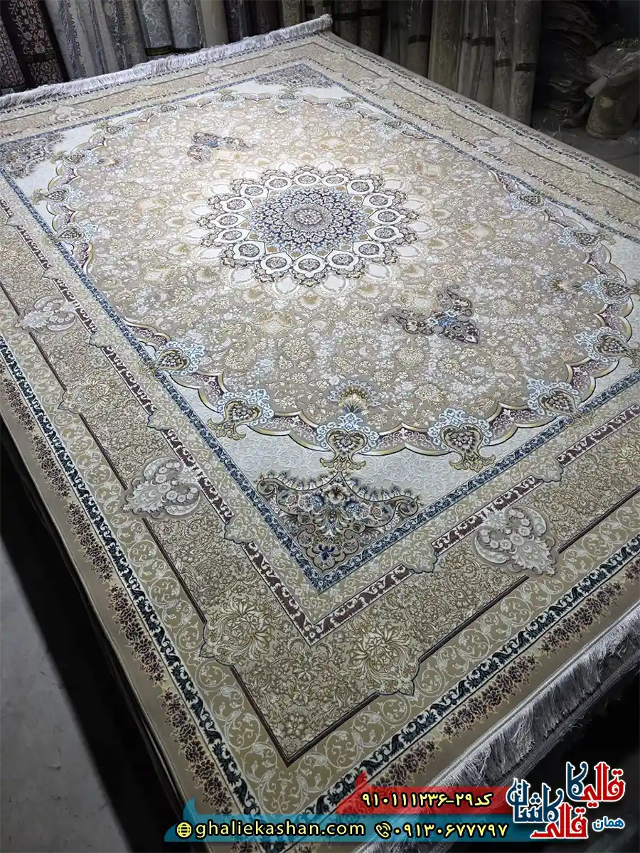 فرش طلاکوب 1200 شانه طرح سلطان رنگ کرم صدفی گل برجسته کاشان اصلی