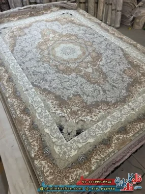 فرش طلاکوب 1200 شانه طرح مهناز رنگ طوسی فیلی گل برجسته کاشان
