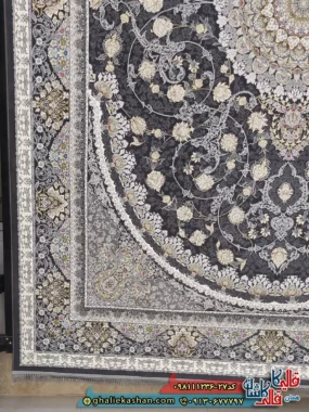 فرش طلاکوب 1200 شانه طرح هلیا رنگ طوسی دودی گل برجسته کاشان حاشیه