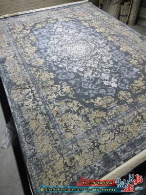 فرش ‌طلاکوب ‌وینتیج ‌700 ‌شانه ‌طرح ‌اساطیر ‌رنگ ‌طوسی ‌کاشان