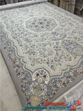 فرش کلاسیک 1200 شانه طرح افشان آتوسا رنگ کرم گل برجسته کاشان