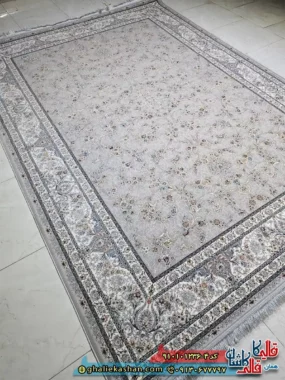 فرش کلاسیک 1200 شانه طرح افشان روشنک رنگ طوسی فیلی کاشان