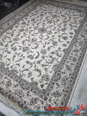 فرش ‌‌‌‌کلاسیک ‌‌‌‌1200 ‌‌‌‌شانه ‌‌‌‌طرح ‌‌‌‌افشان ‌‌‌‌نگارین ‌‌‌‌رنگ ‌‌‌‌کرم ‌‌‌‌2 ‌‌‌‌کاشان ‌‌‌