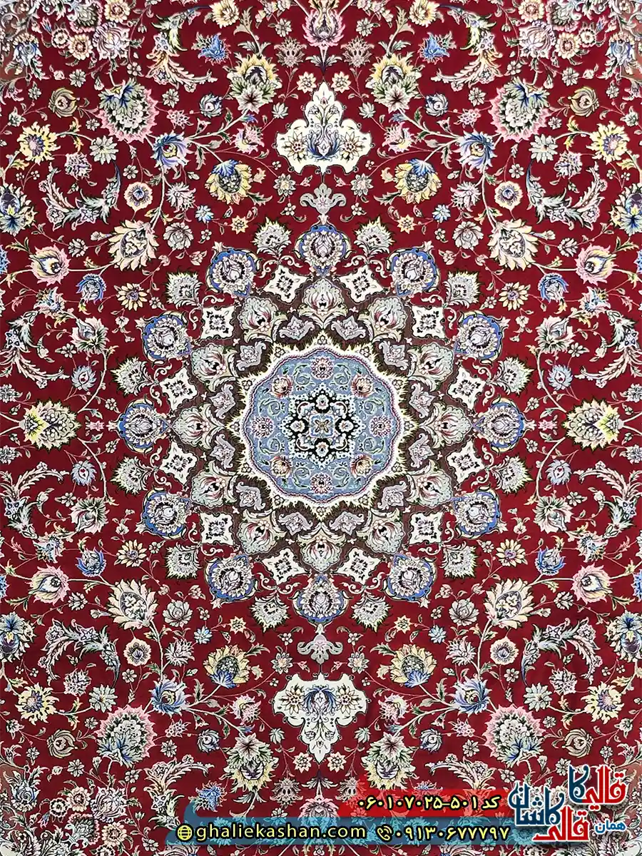 فرش کلاسیک 700 شانه طرح اصفهان رنگ قرمز کاشان زمینه